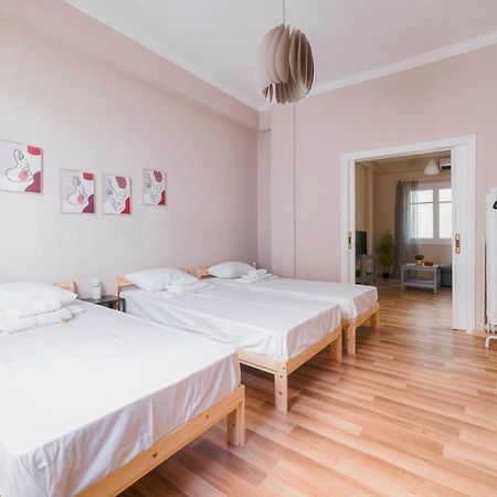 The Easy In Thiseio Next To Ancient Афины Экстерьер фото